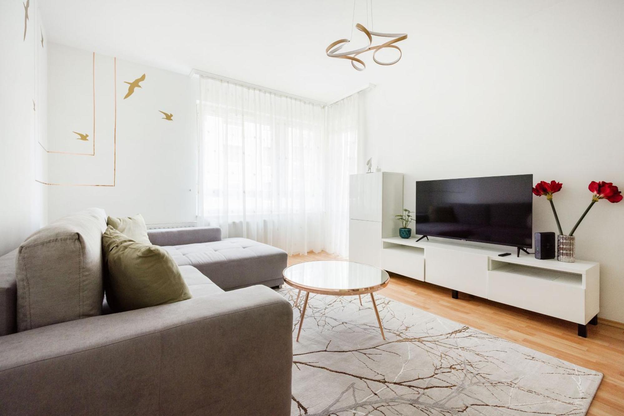 Modern Two-Bedroom Apartment With Free Parking بودابست المظهر الخارجي الصورة