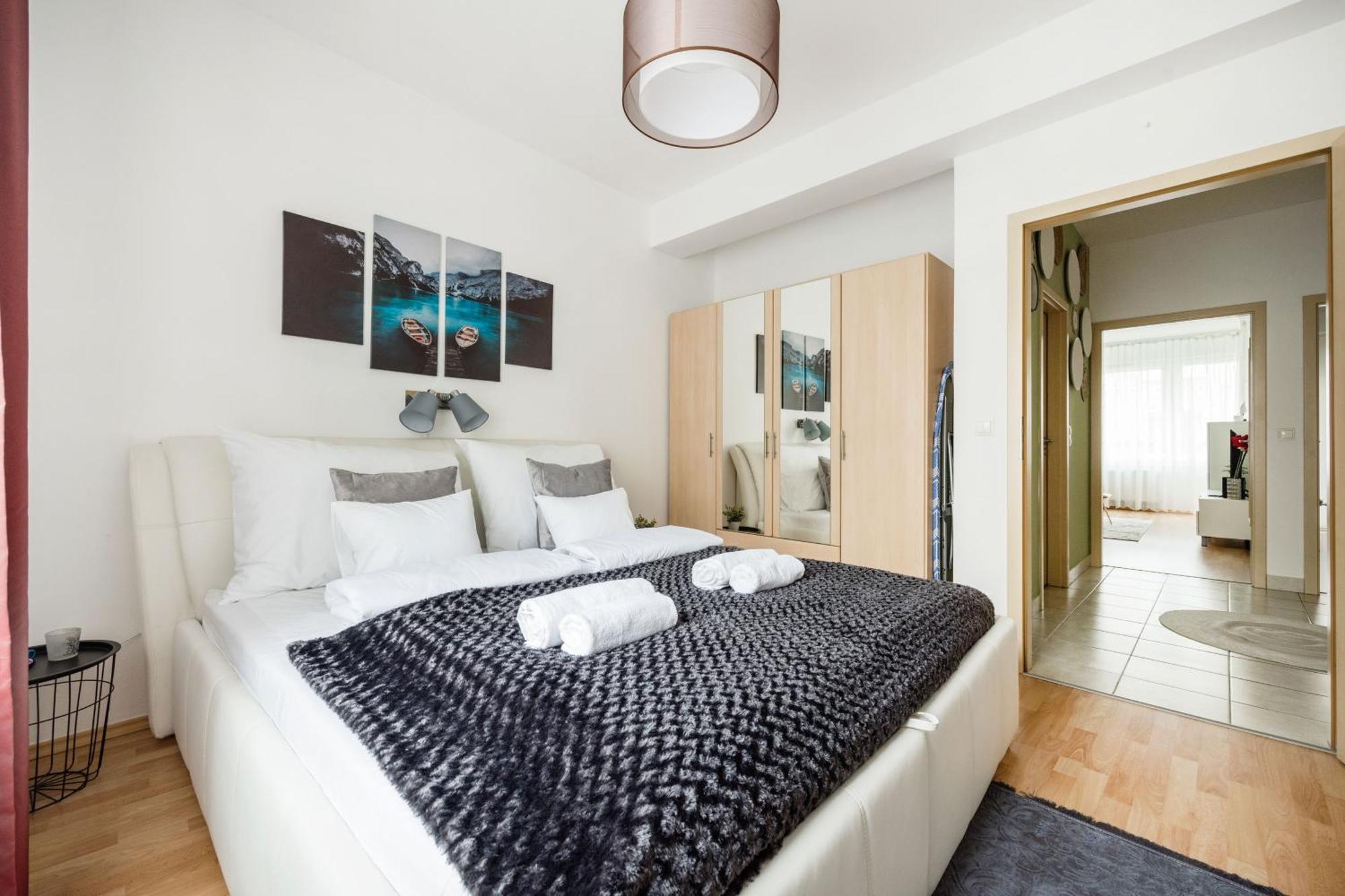 Modern Two-Bedroom Apartment With Free Parking بودابست المظهر الخارجي الصورة