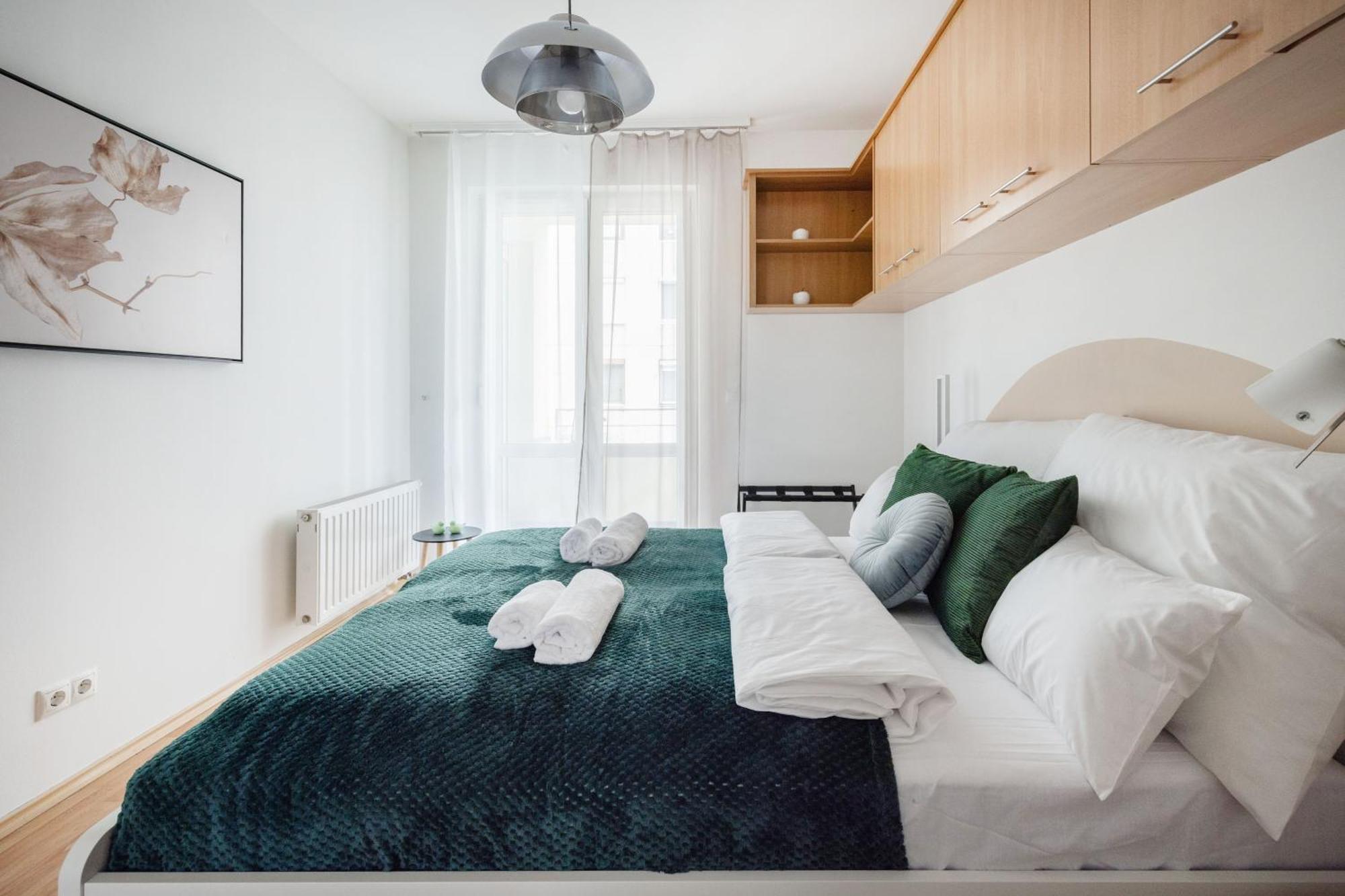 Modern Two-Bedroom Apartment With Free Parking بودابست المظهر الخارجي الصورة